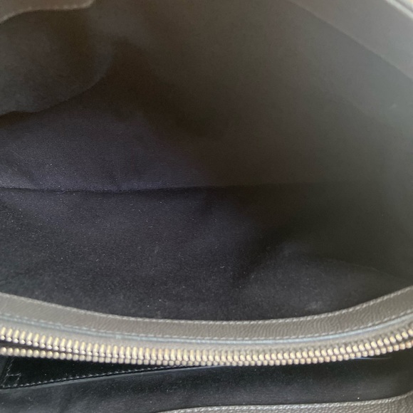 YSL Handbag - Picture 15 of 15